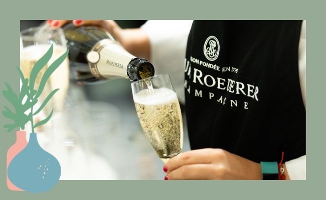 DINE AND SOCIALISE IN STYLE